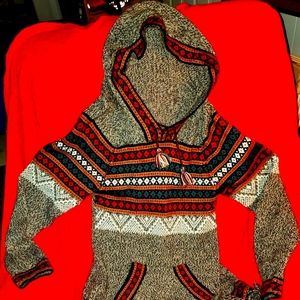 Woman's small sweater/top